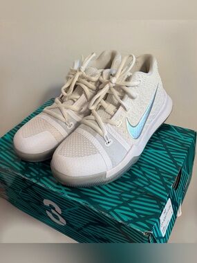 Nike Kids Sneakers Size 2Y